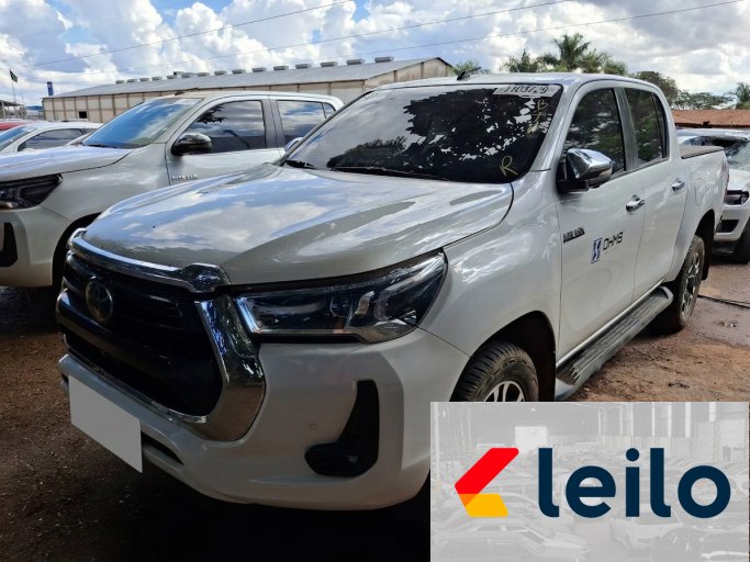 TOYOTA HILUX 23/24
