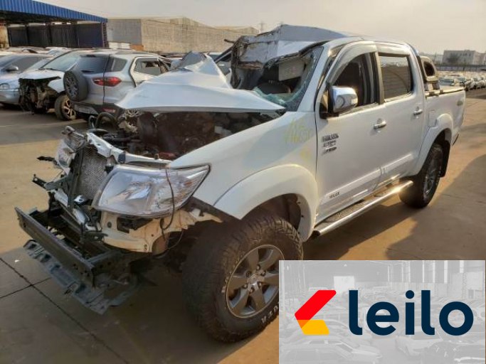 TOYOTA HILUX 13/13