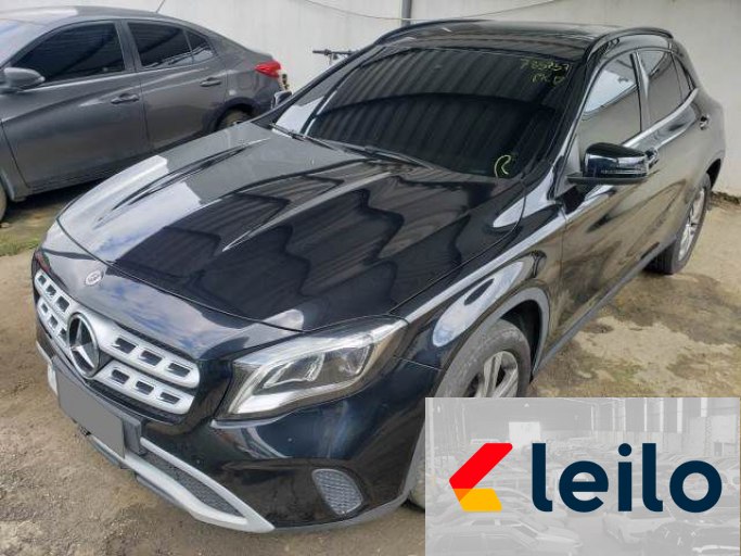 MERCEDES BENZ GLA 200 19/19