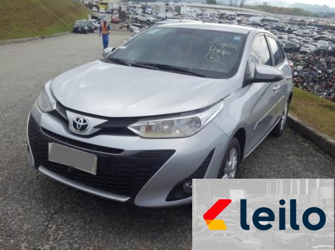 TOYOTA YARIS 19/19