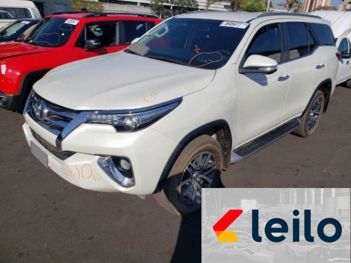 TOYOTA HILUX SW4 16/16
