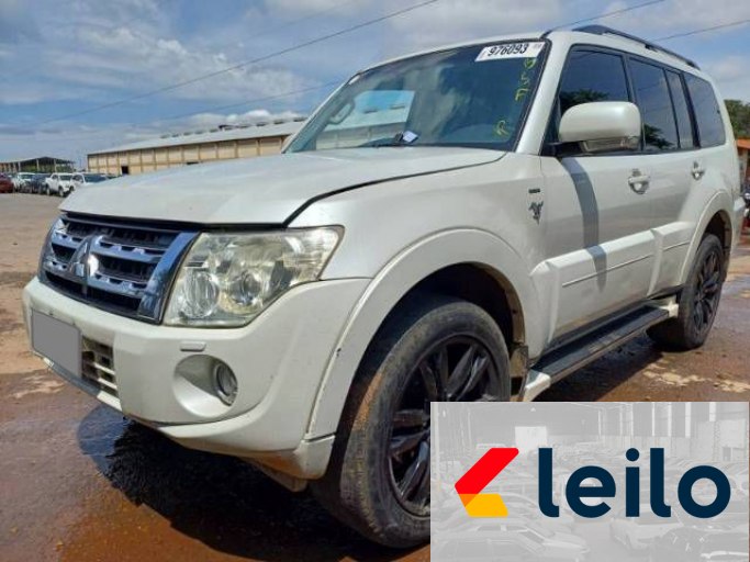 MITSUBISHI PAJERO FULL 12/13