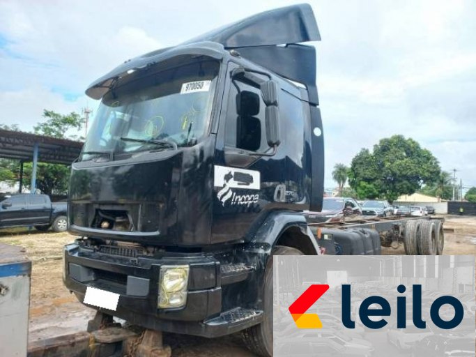 VOLVO VM 270 12/12