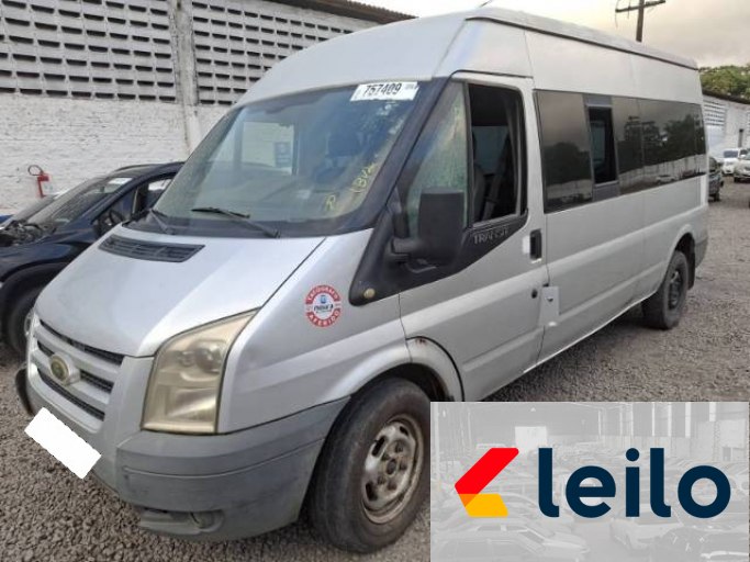 FORD TRANSIT BUS 11/11