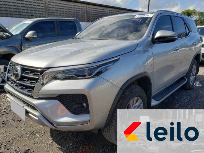 TOYOTA HILUX SW4 21/21